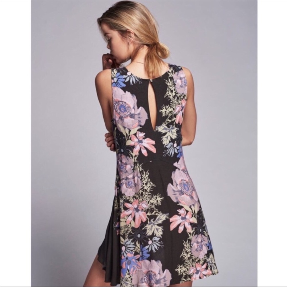 💥Free people adorable slip dress - Picture 2 of 5